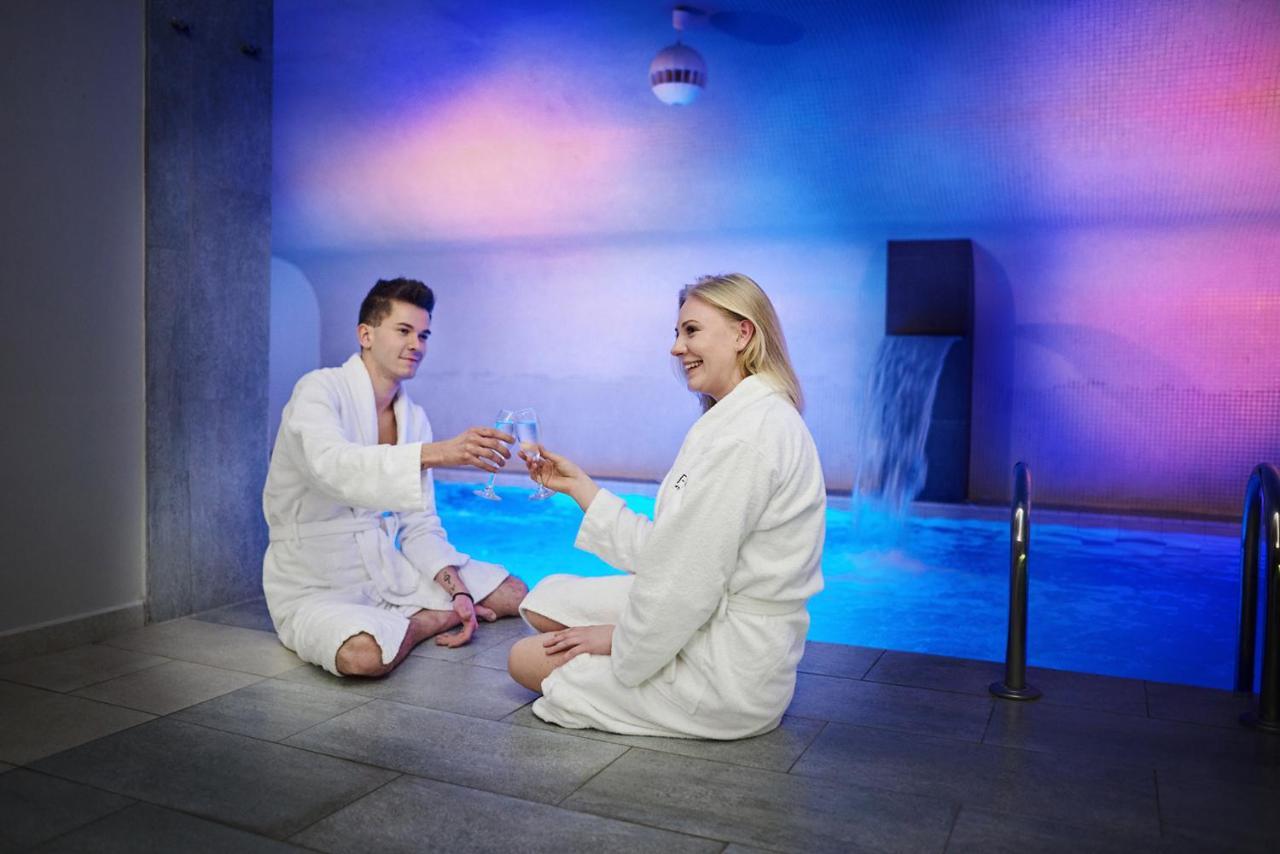 Hotel Fado Spa & Restaurant 스비드니카 외부 사진