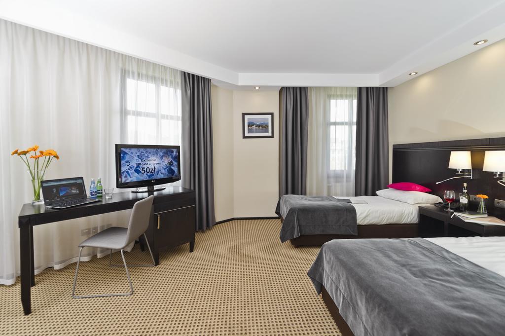 Hotel Fado Spa & Restaurant 스비드니카 객실 사진