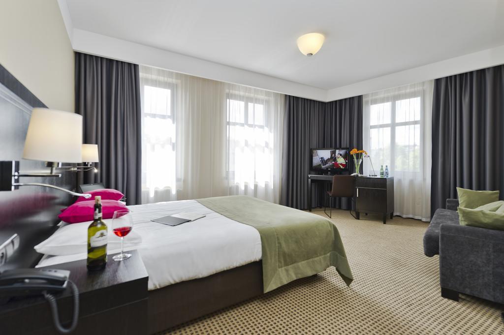 Hotel Fado Spa & Restaurant 스비드니카 객실 사진