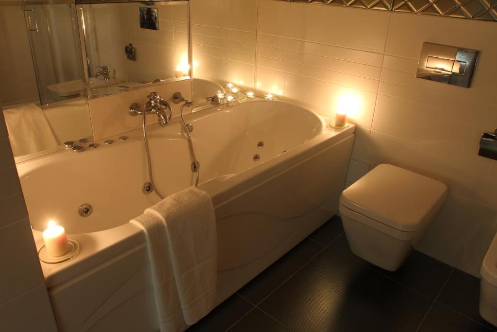 Hotel Fado Spa & Restaurant 스비드니카 객실 사진