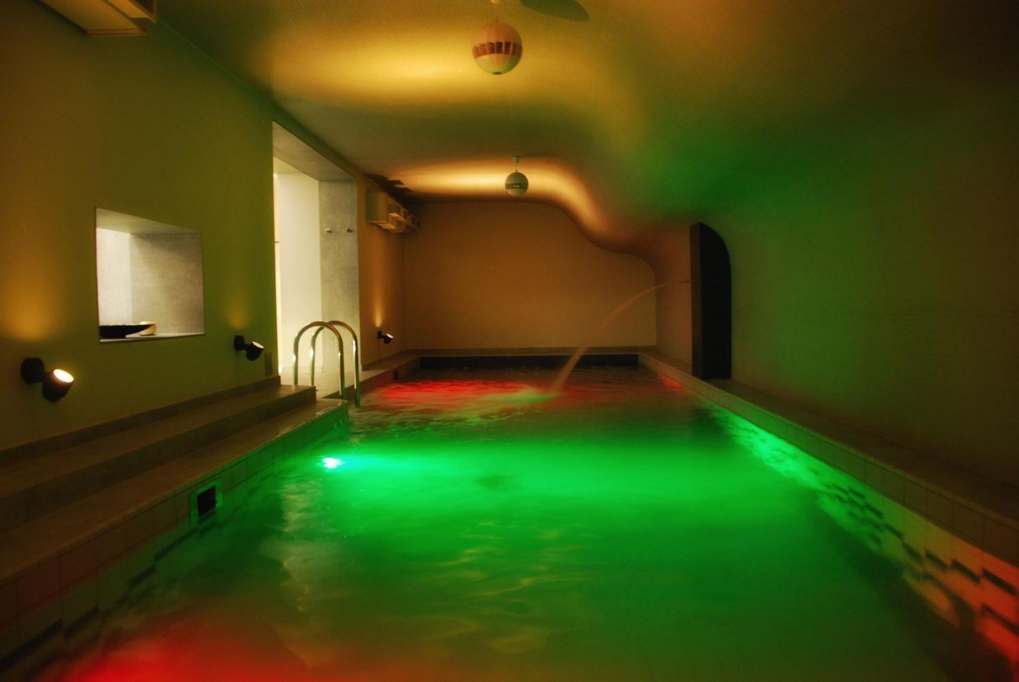 Hotel Fado Spa & Restaurant 스비드니카 외부 사진