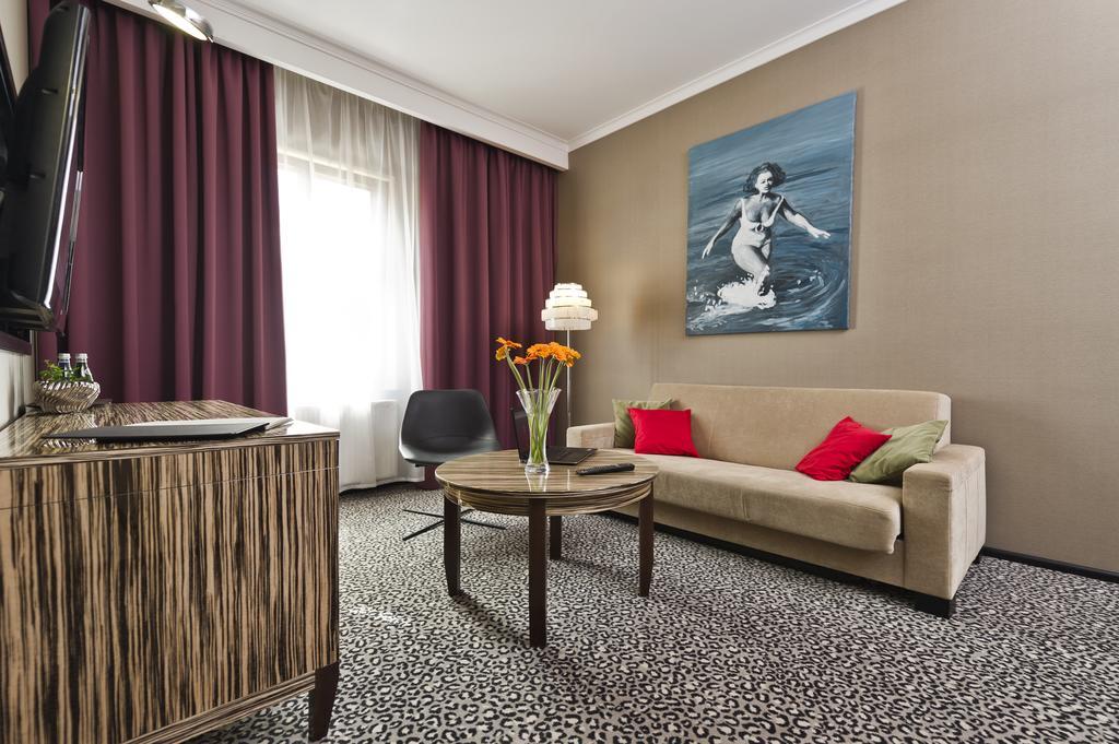 Hotel Fado Spa & Restaurant 스비드니카 외부 사진