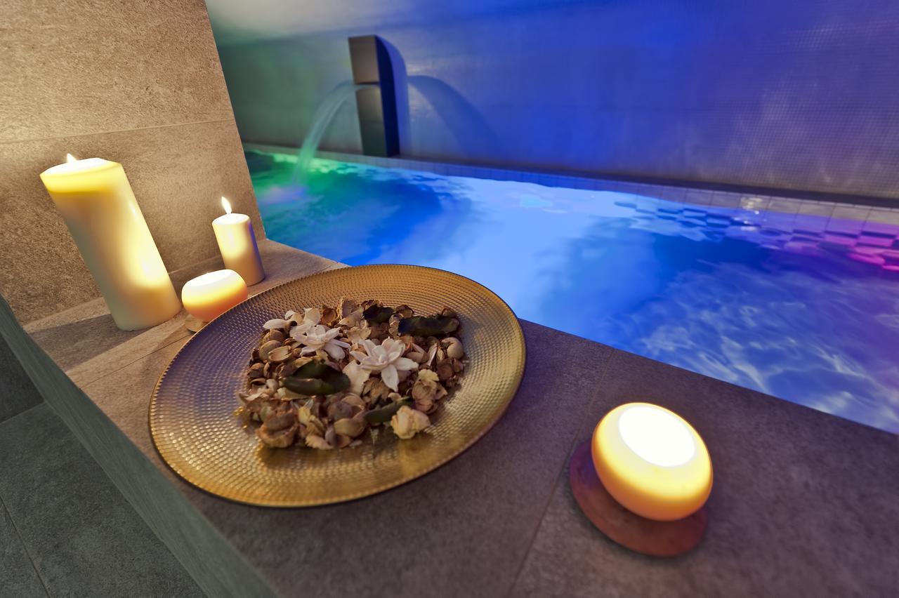 Hotel Fado Spa & Restaurant 스비드니카 외부 사진